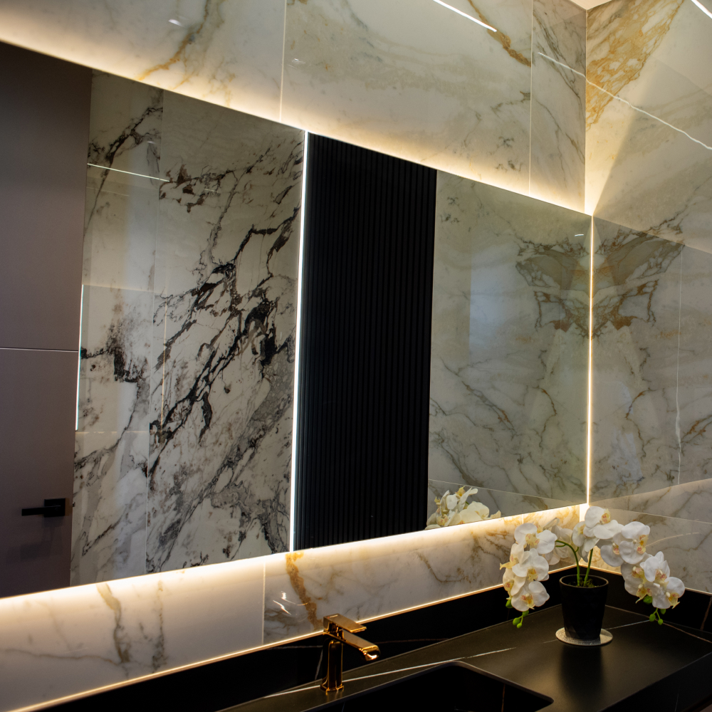 Espejo de baño retroiluminado